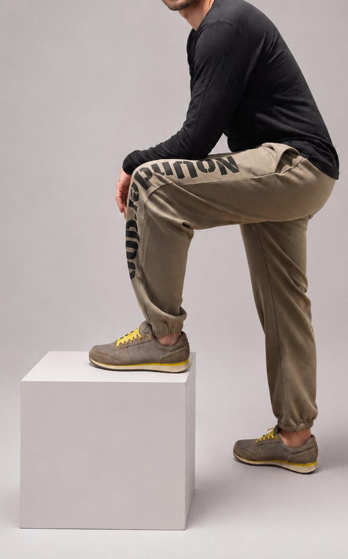 NoUnderdog Fluffy Sweatpants - Blasses Olivgrün